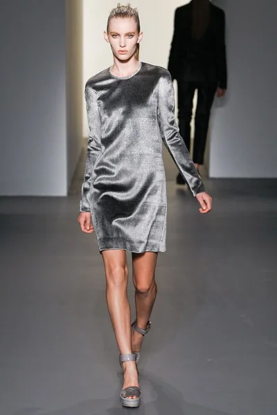 Look 30